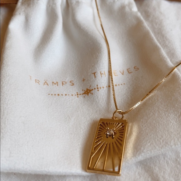 ✨ Eye Necklace - Picture 4 of 5